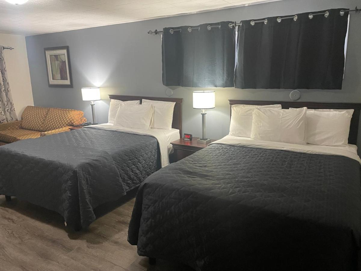 Nites Inn Motel Cornwall Esterno foto
